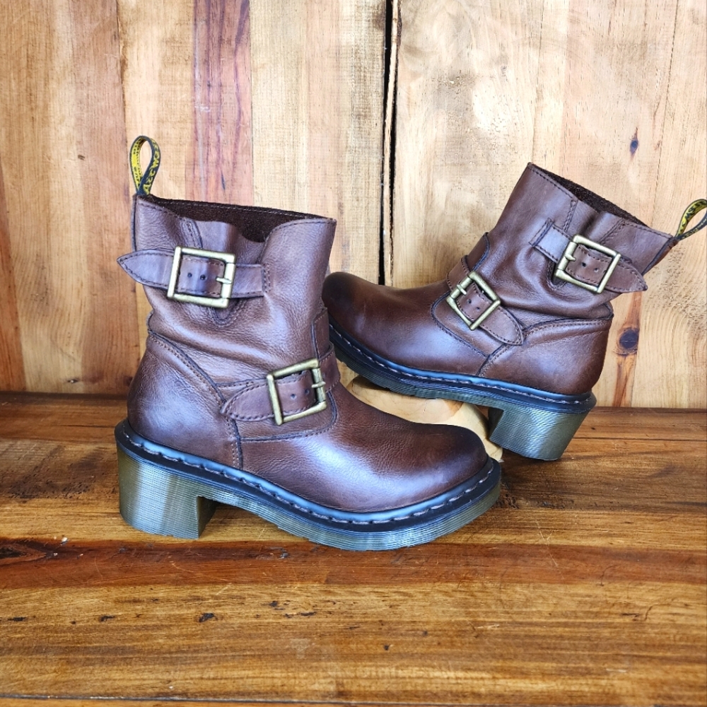 Dr. Martens Diza Upscale Engineer Boot - Picture 4 of 7